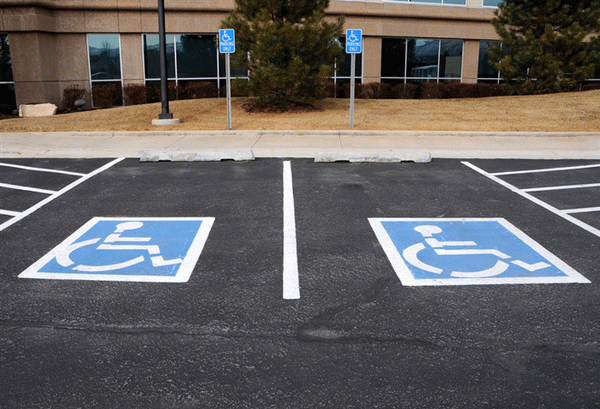 Парковка для лиц с ограниченными возможностями
